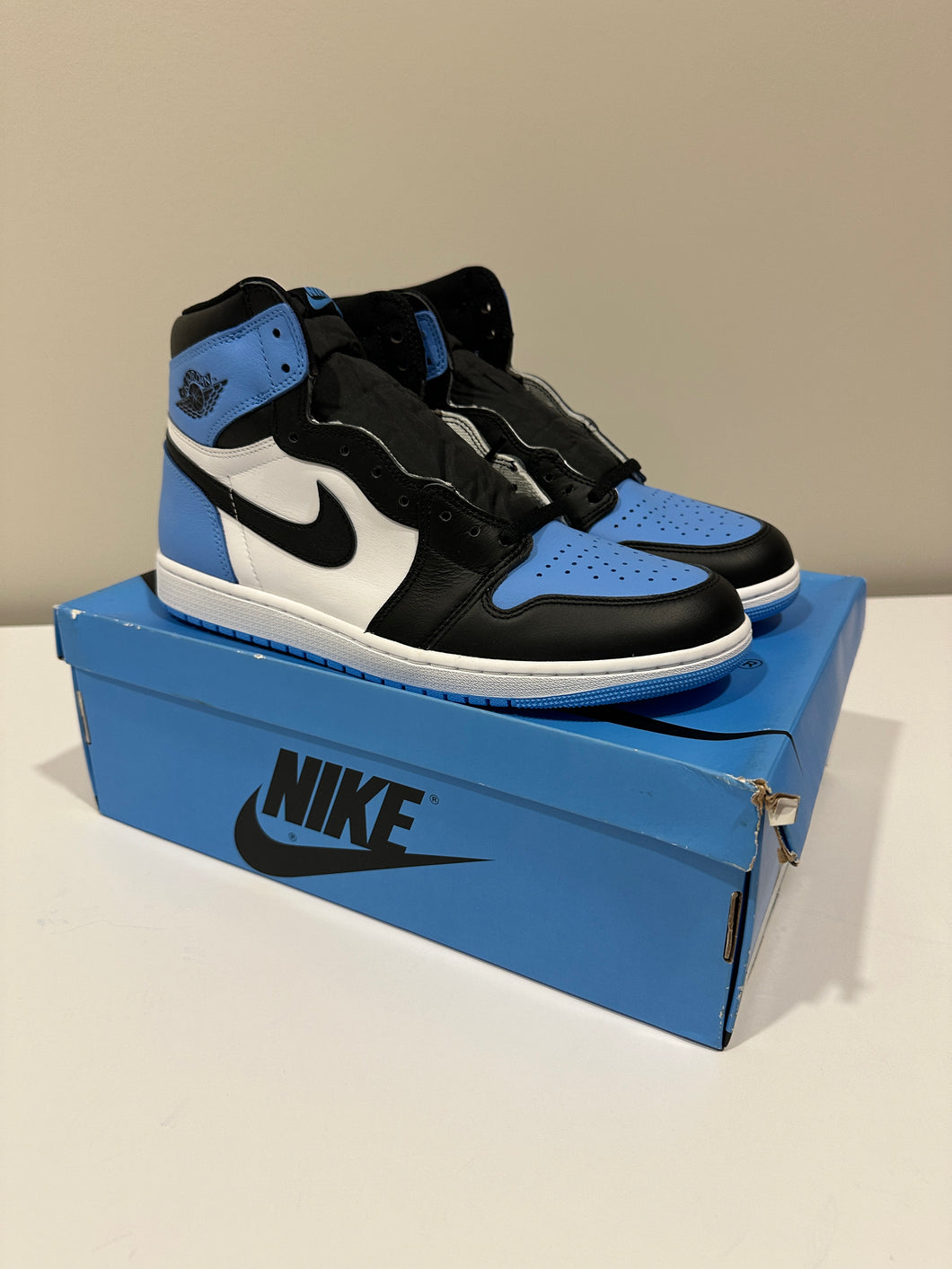 Jordan 1 Retro High OG UNC Toe Sz 11.5