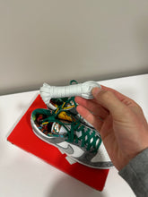 Load image into Gallery viewer, Dunk Low Premium &#39;Philly&#39; Sz 11.5
