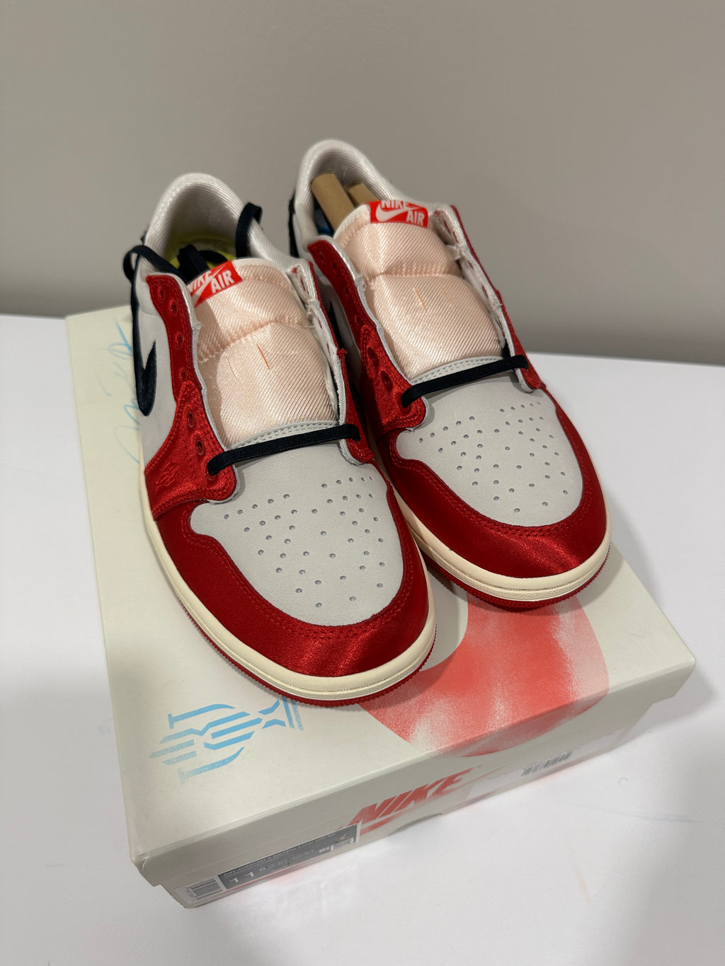 Jordan 1 Retro Low OG Trophy Room Rookie Card Away Sz 11.5
