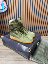 Load image into Gallery viewer, NIKE 2016 SF AF1 AIR FORCE 1 SPECIAL FIELD Size 11 Olive
