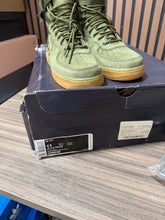 Load image into Gallery viewer, NIKE 2016 SF AF1 AIR FORCE 1 SPECIAL FIELD Size 11 Olive
