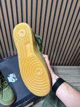 Load image into Gallery viewer, NIKE 2016 SF AF1 AIR FORCE 1 SPECIAL FIELD Size 11 Olive
