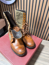 Load image into Gallery viewer, Wolverine 1000 mile boots Size 11
