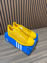 Load image into Gallery viewer, Adidas Superstar J Gold 2016 Size 12
