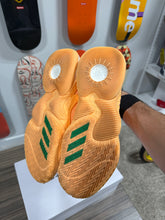 Load image into Gallery viewer, Trae Young 1 &#39;Peachtree&#39; (2021) Sz 11
