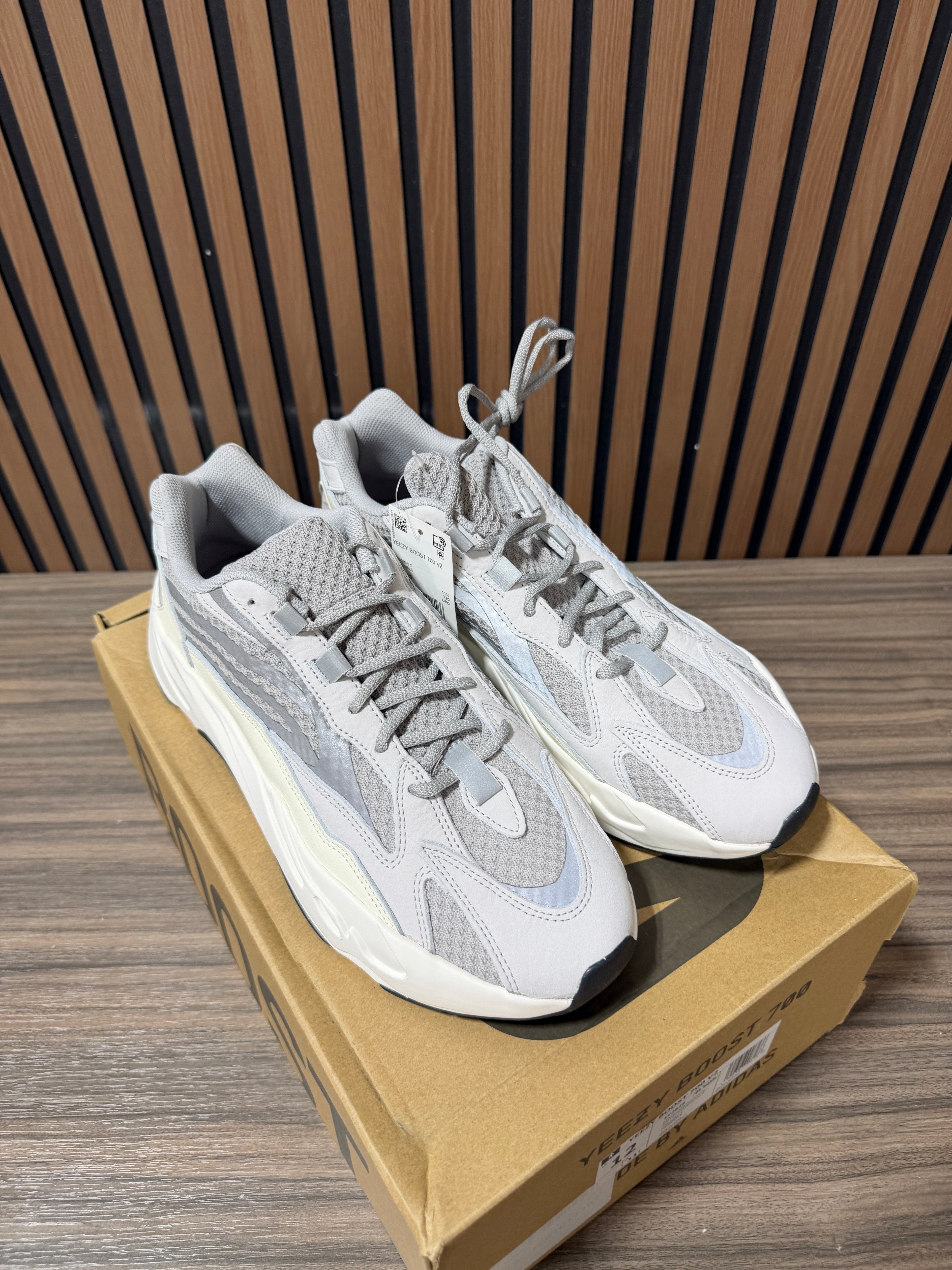 Adidas Yeezy Boost 700 V2 Static Size 12