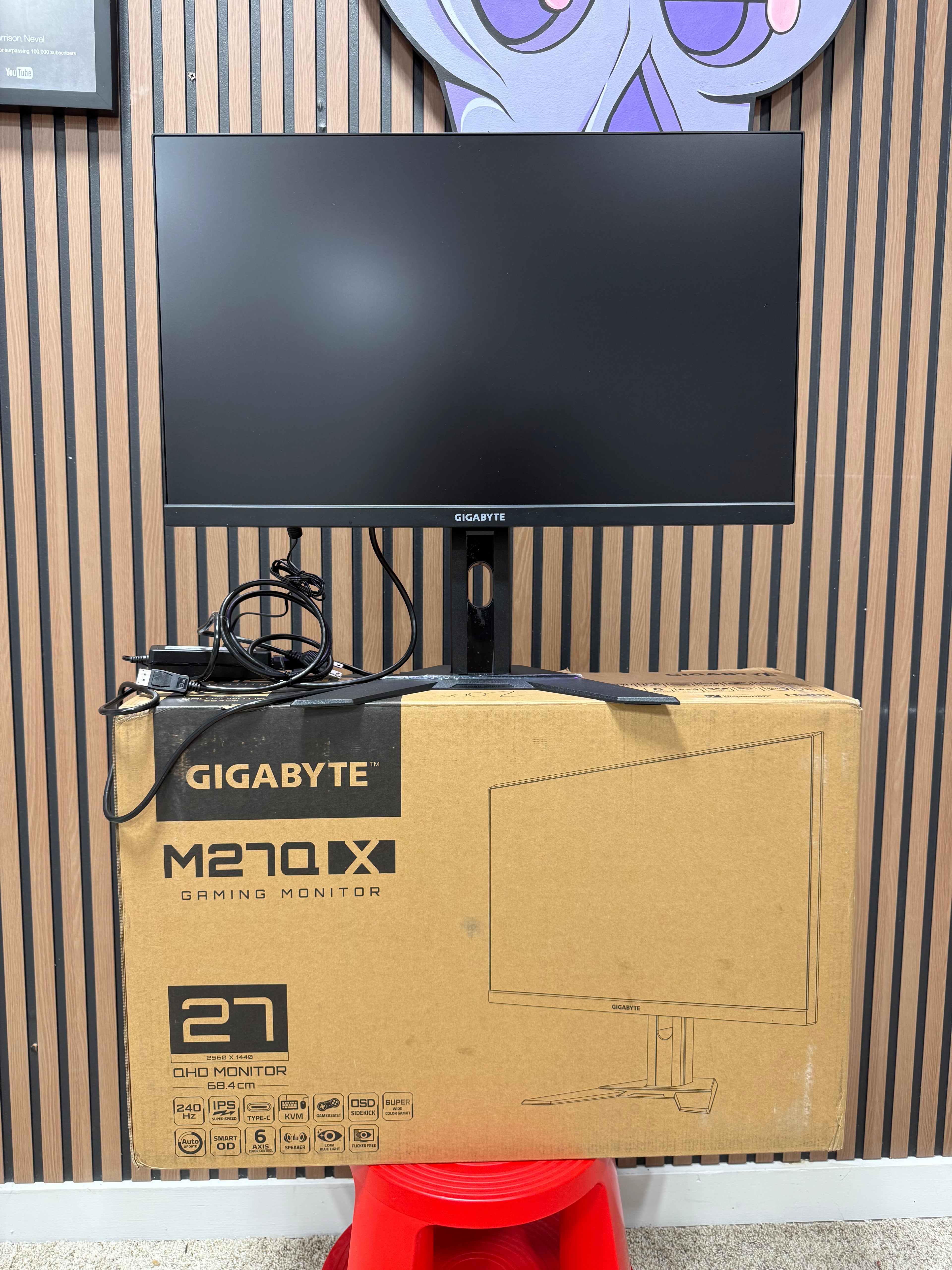GIGABYTE - M27Q X - 27" IPS Gaming Monitor