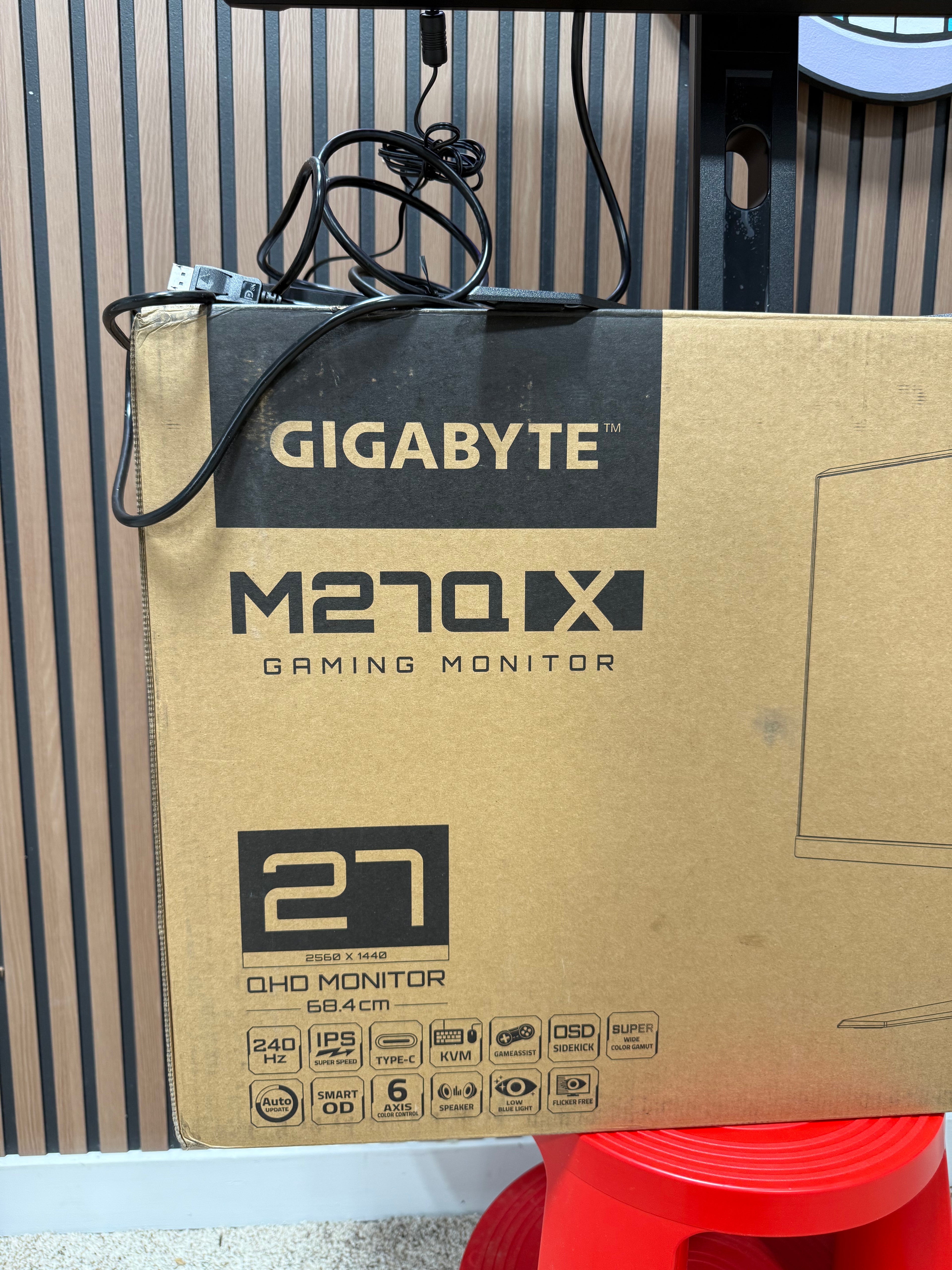 GIGABYTE - M27Q X - 27" IPS Gaming Monitor