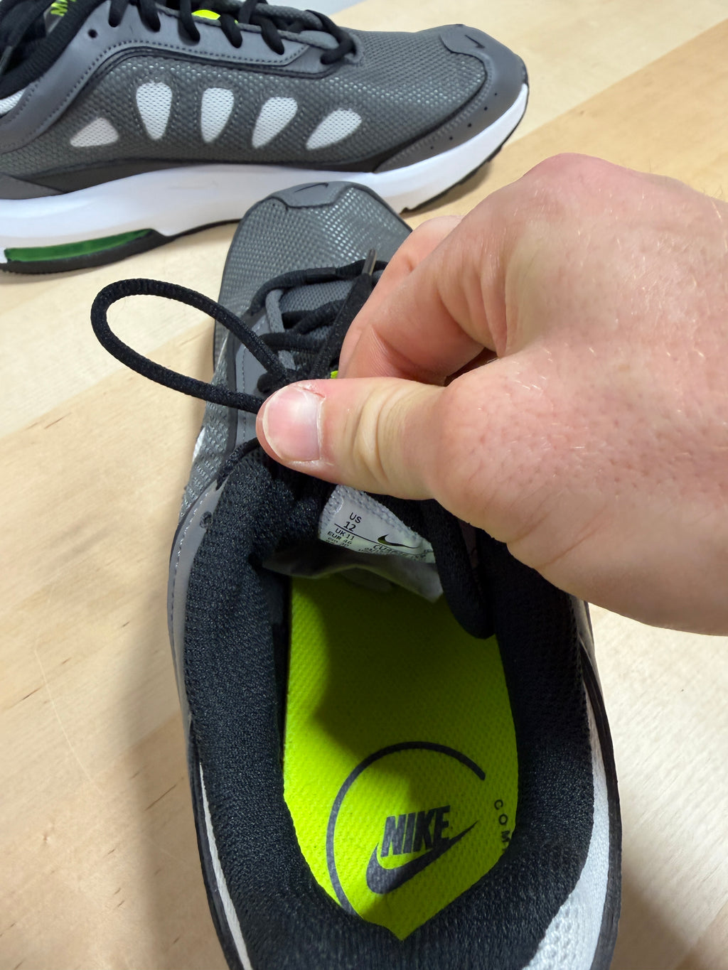 NEW Nike Air Max AP Neon Sz 12