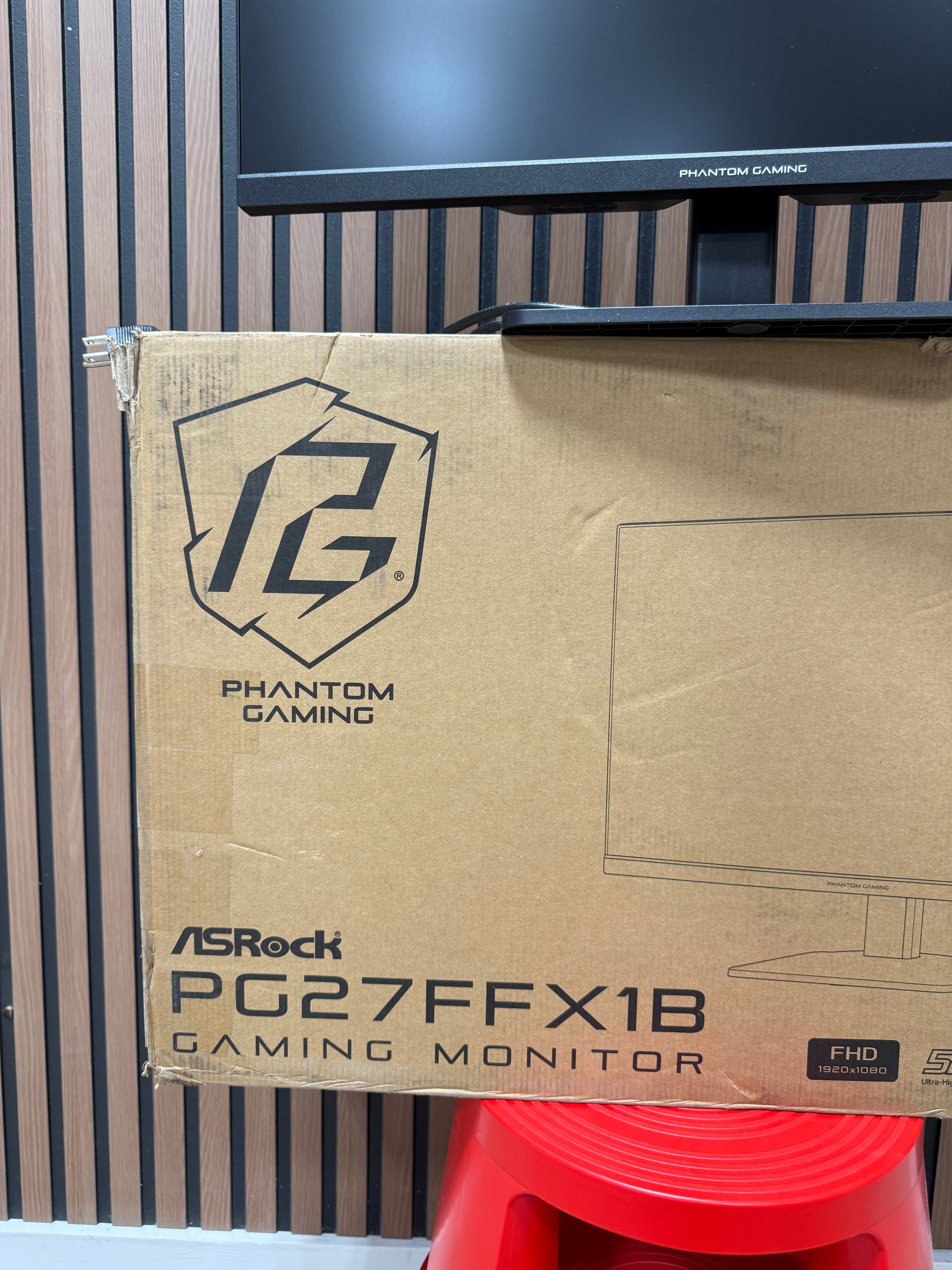ASRock Phantom Gaming 27" 520 Hz IPS FHD Gaming Monitor