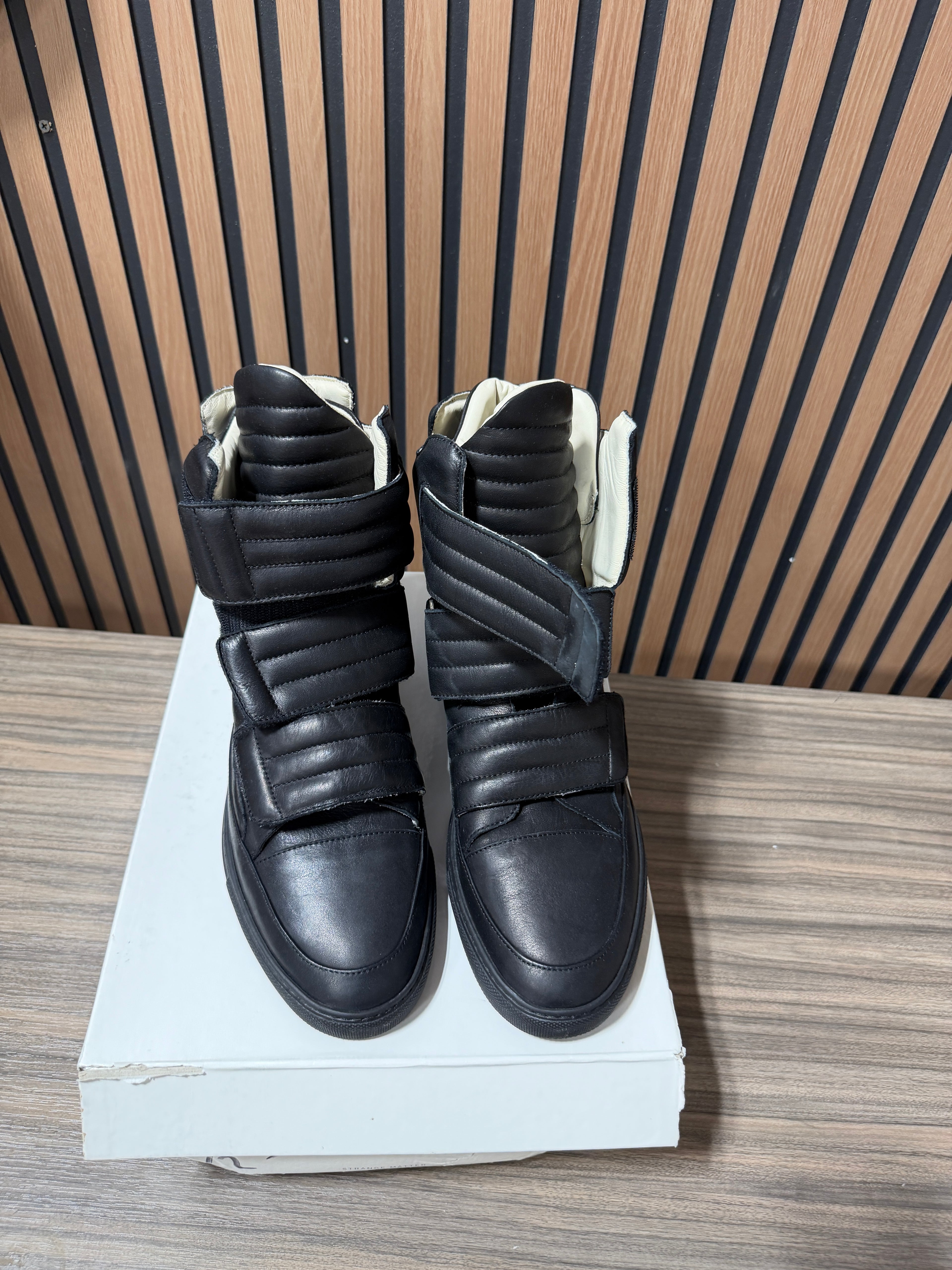 Strange Matter Strap high Top Sneakers Sz 12/45