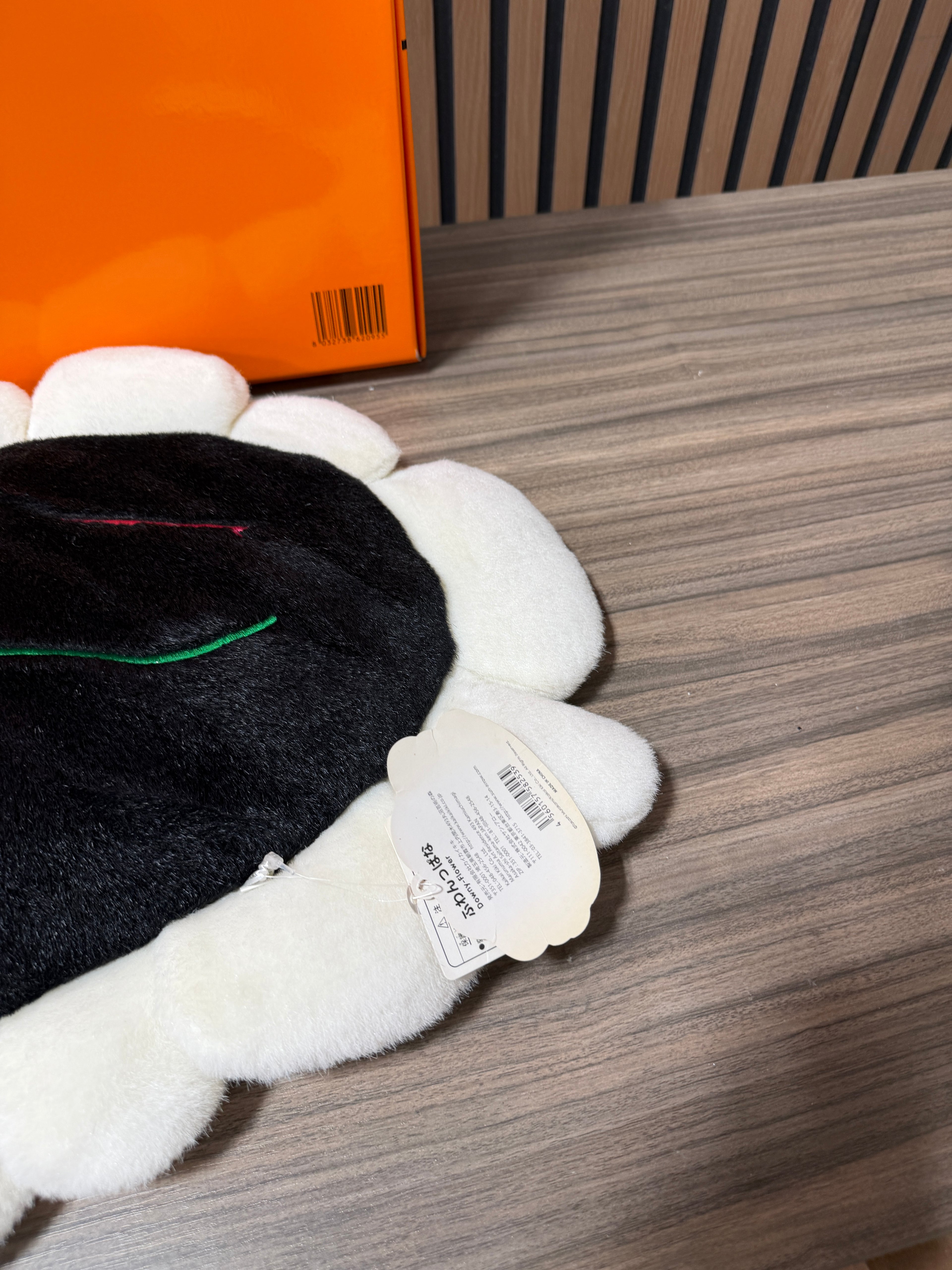 Takashi Murakami Kaikaikiki Flower Cushion Fuwanppana Downy-Flower white black