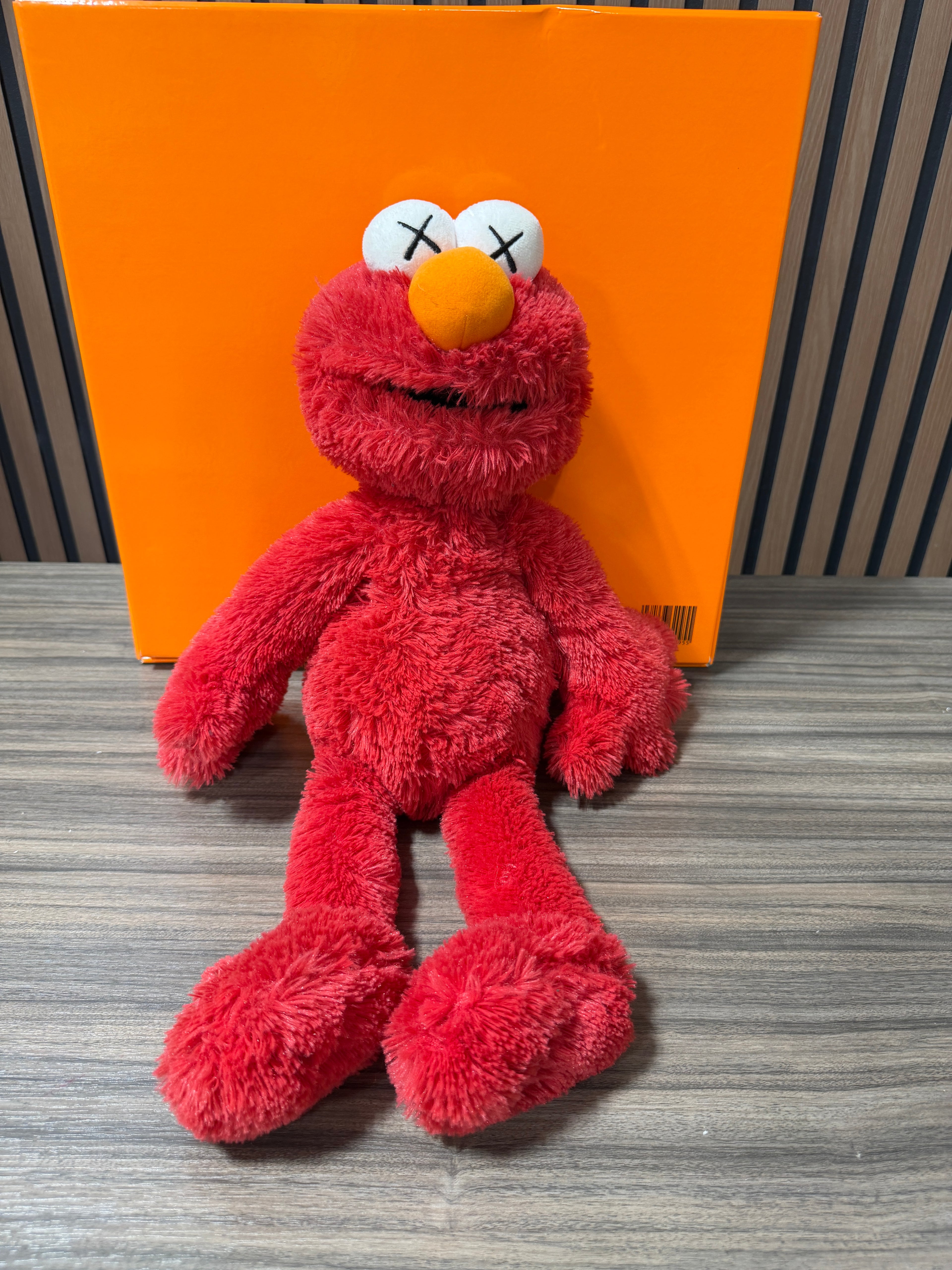 Laws x Uniqlo ELMO Sesame Street
