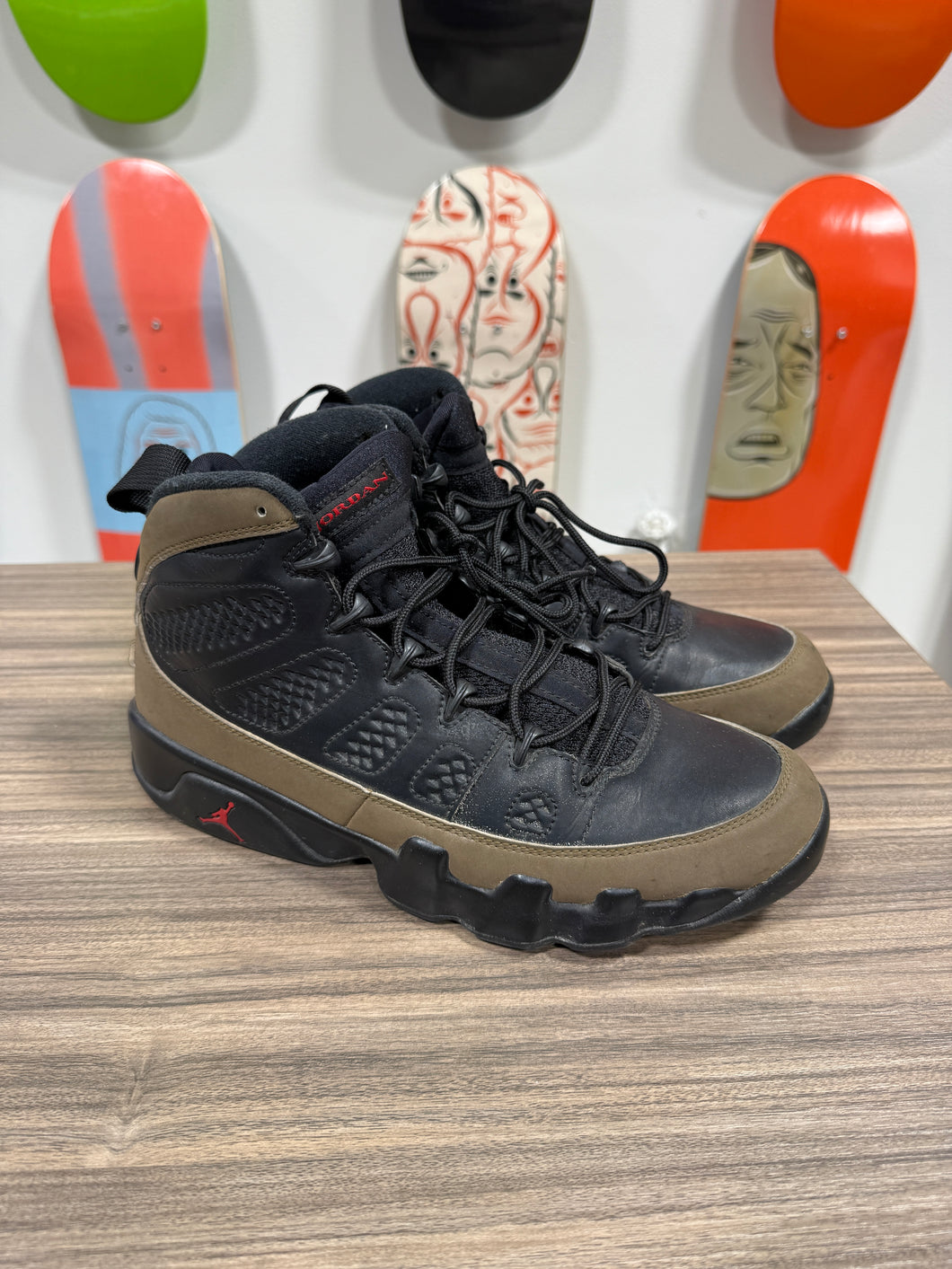 Jordan 9 Olive Sz 8.5 (2012)