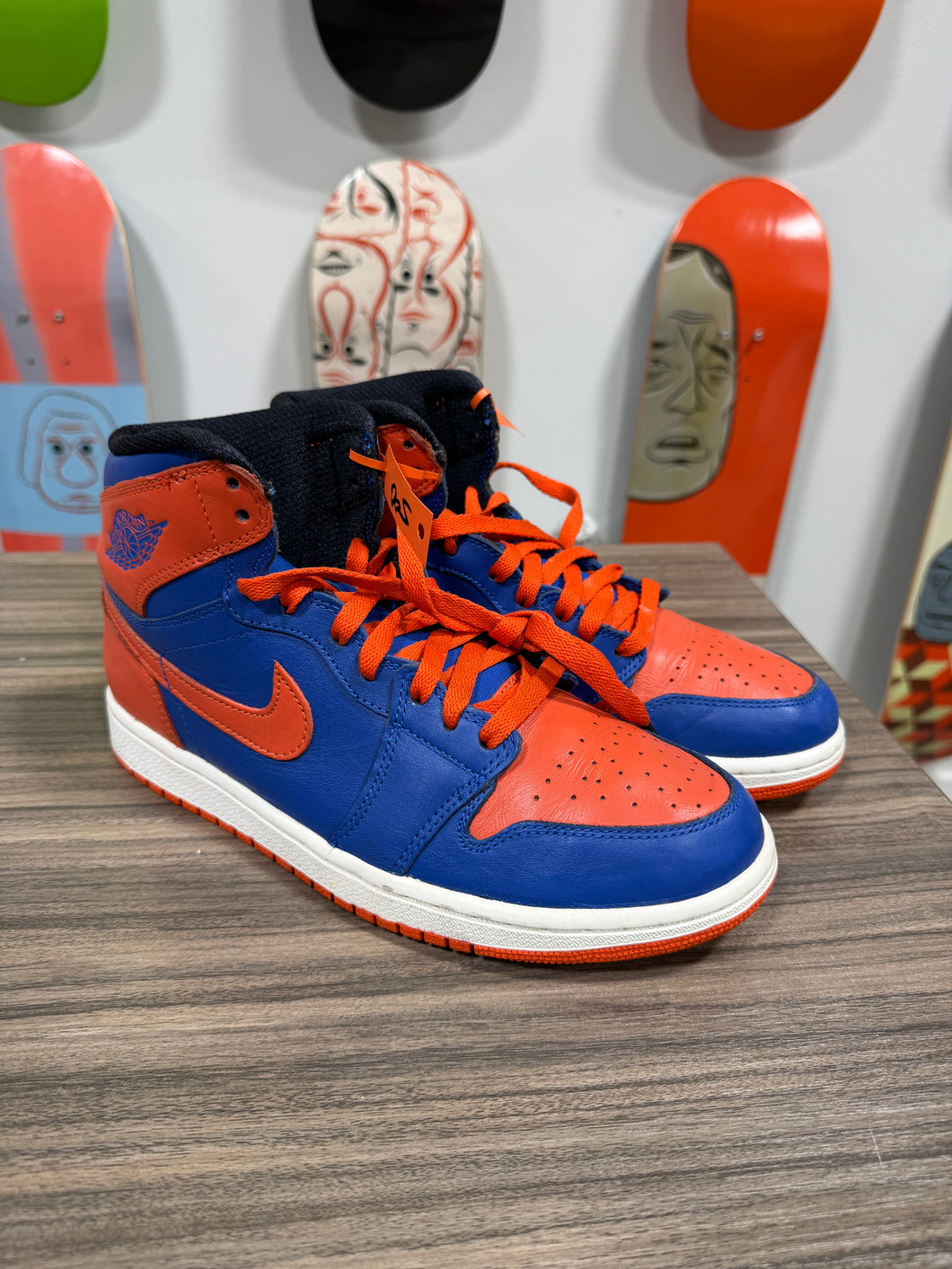 Jordan 1 Knicks Sz 8 NO BOX
