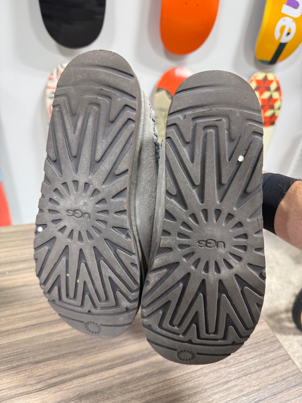Ugg Tasman Size 8