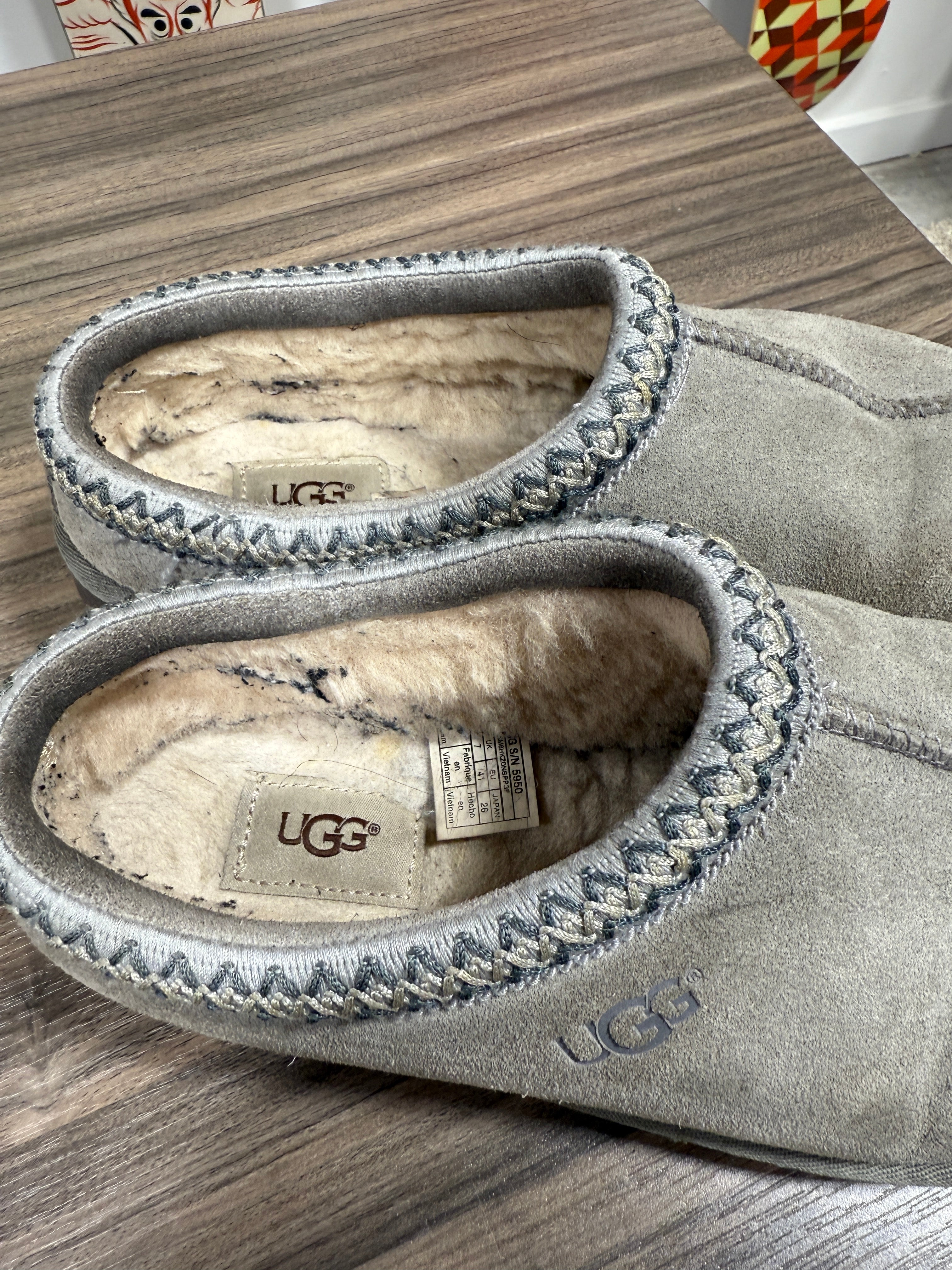 Ugg Tasman Size 8