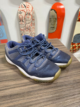 Load image into Gallery viewer, Jordan 11 Low blue moon size GS 7y
