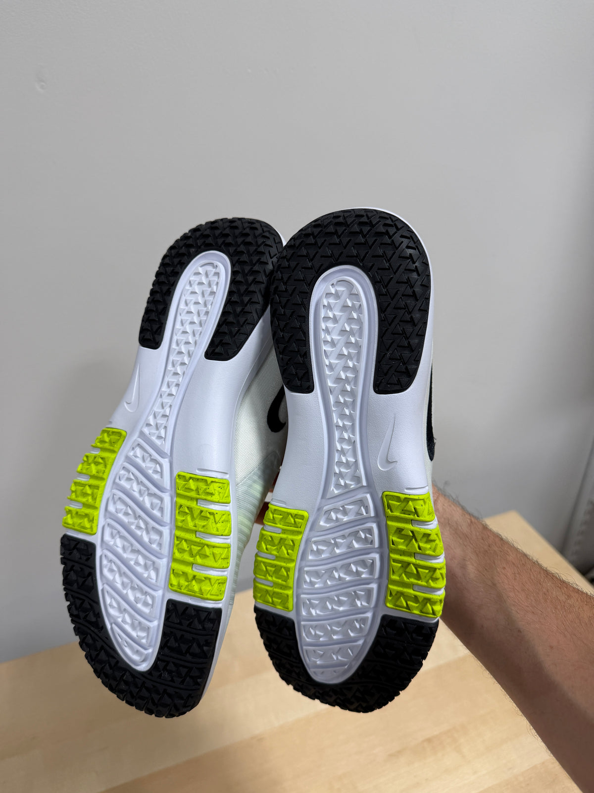 NEW Nike Flex Control 4 Sz 12