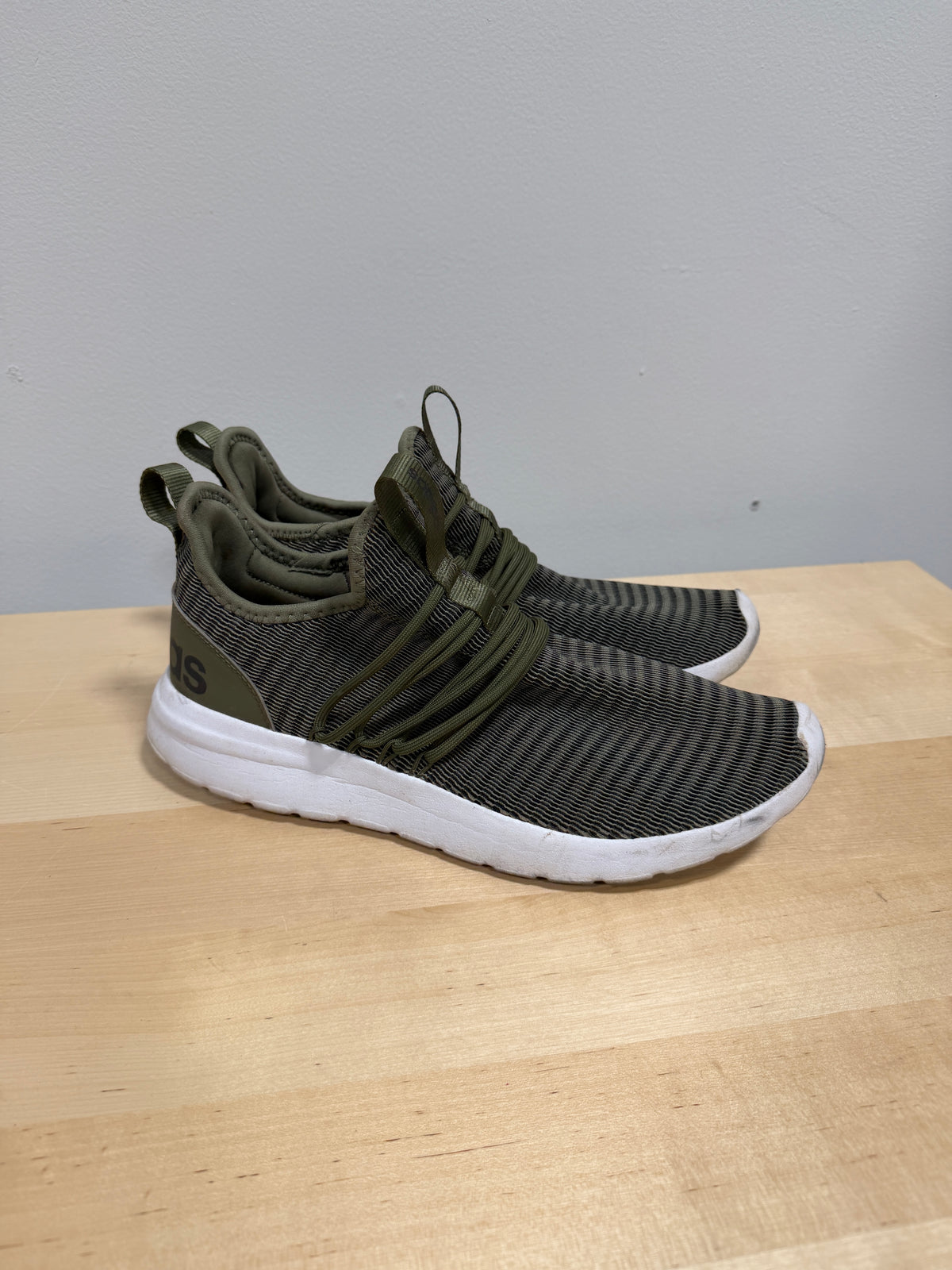 Black Red Aloe Verde Sz 12