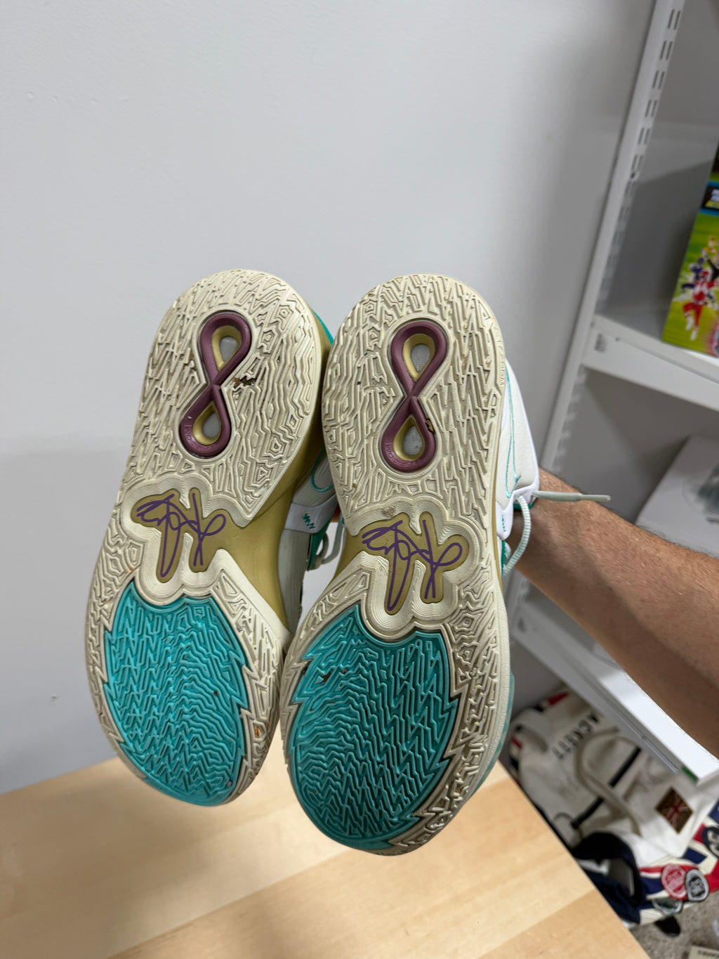 Nike Kyrie 8 Infinity x Sue Bird sz 12 no box
