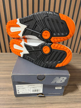 Load image into Gallery viewer, New Balance 550 'Varsity Orange' Sz 9
