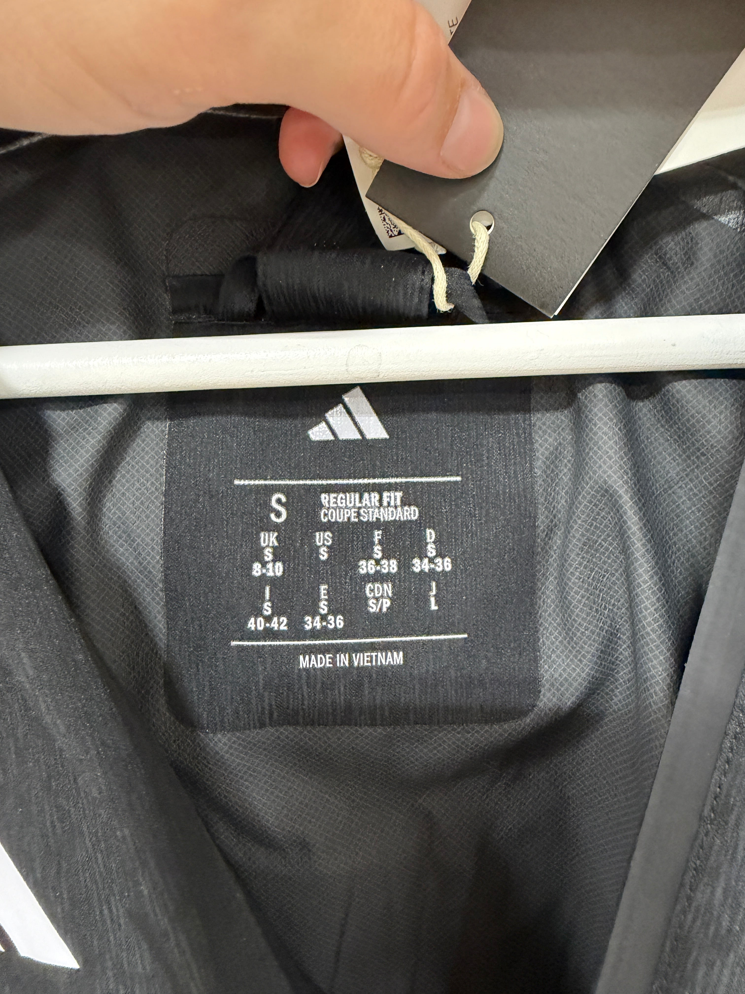 adidas Womens Tiro 26 Rain Jacket Size Small