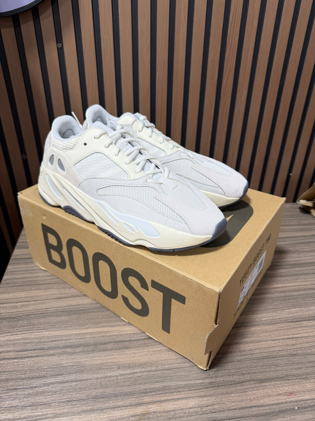 Adidas Yeezy Boost 700 Analog (EG7596) Sz 12