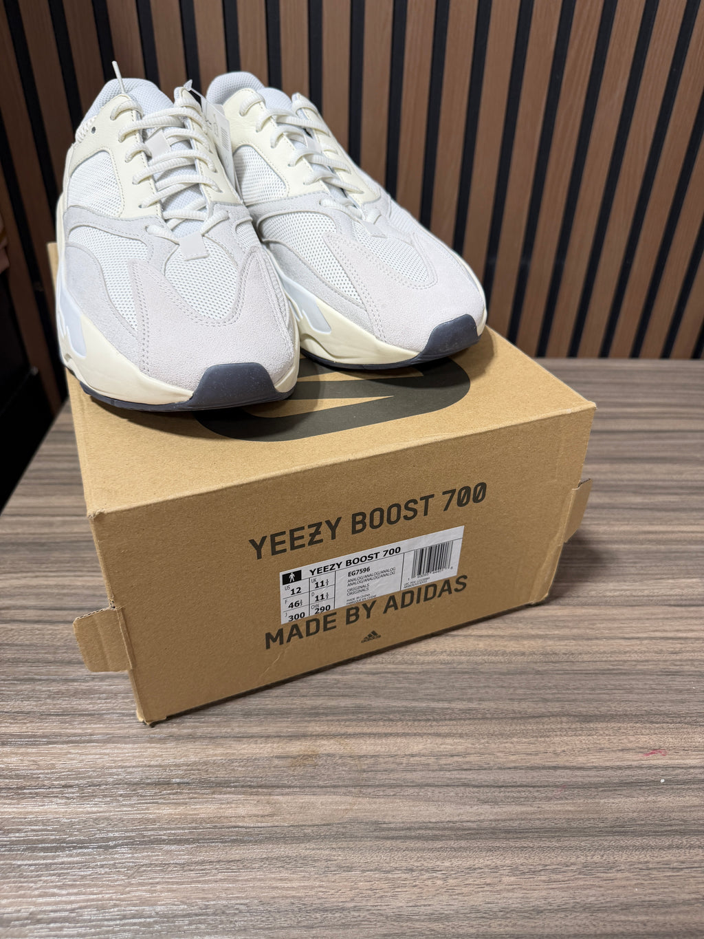 Adidas Yeezy Boost 700 Analog (EG7596) Sz 12