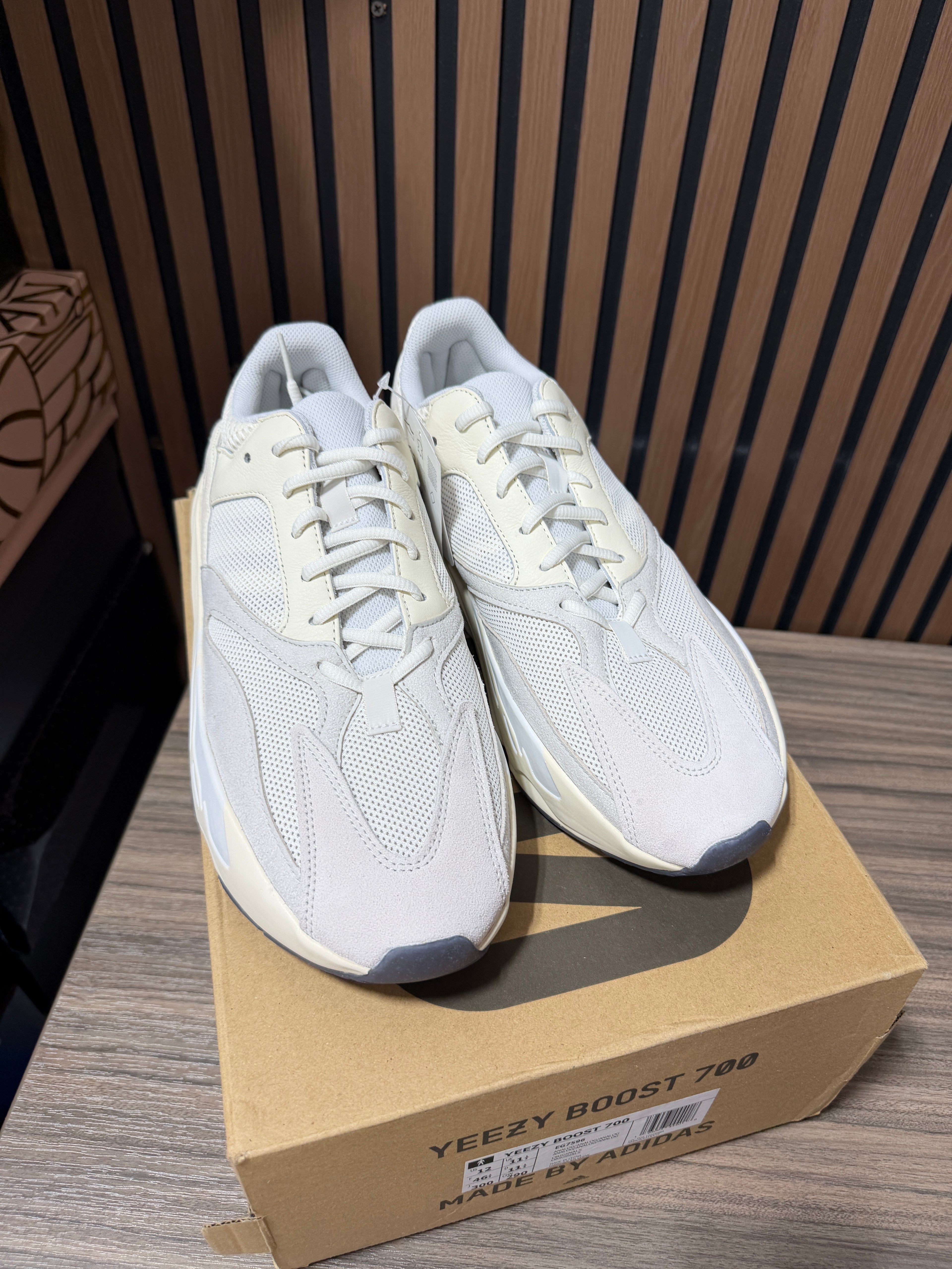 Adidas Yeezy Boost 700 Analog (EG7596) Sz 12
