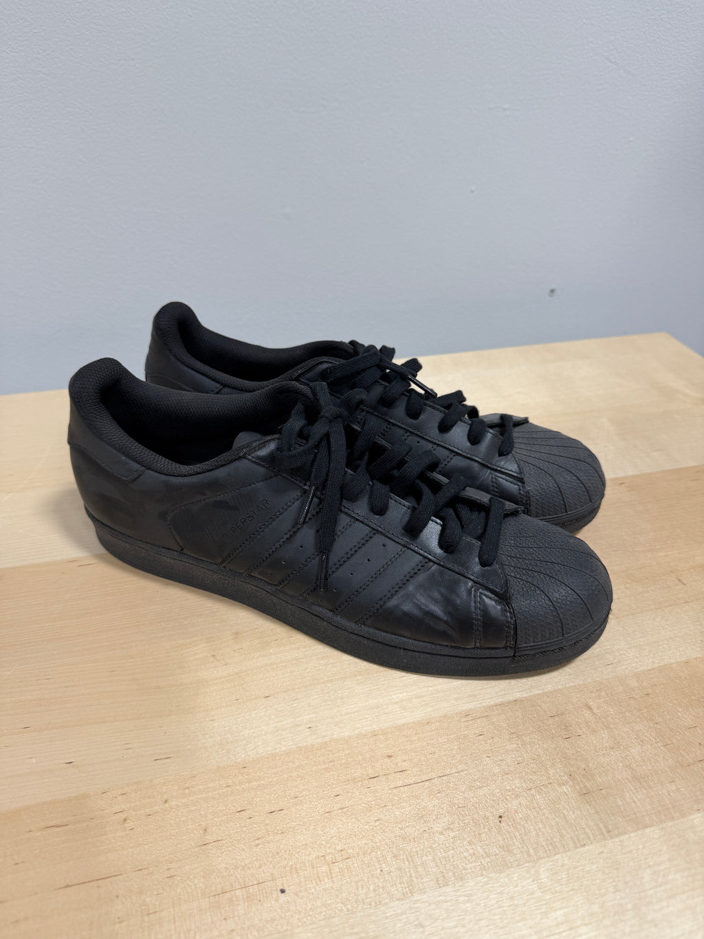 all-black Adidas Superstar Sz 11.5