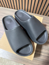 Load image into Gallery viewer, adidas Yeezy Slides 'Onyx' Sz 16

