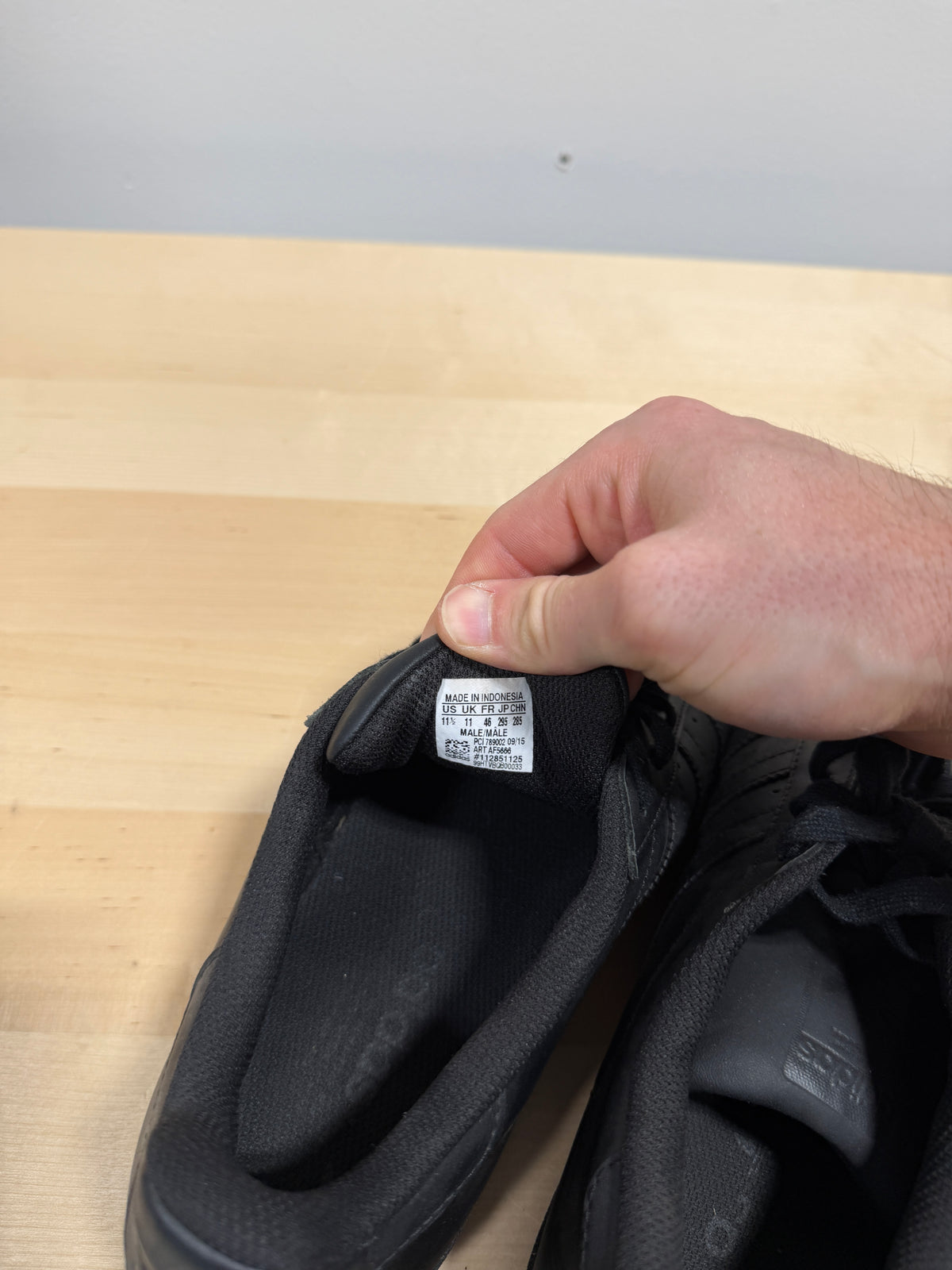 all-black Adidas Superstar Sz 11.5
