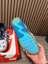 Load image into Gallery viewer, Nike Air Max 90 'Ice Pack' Sz 12
