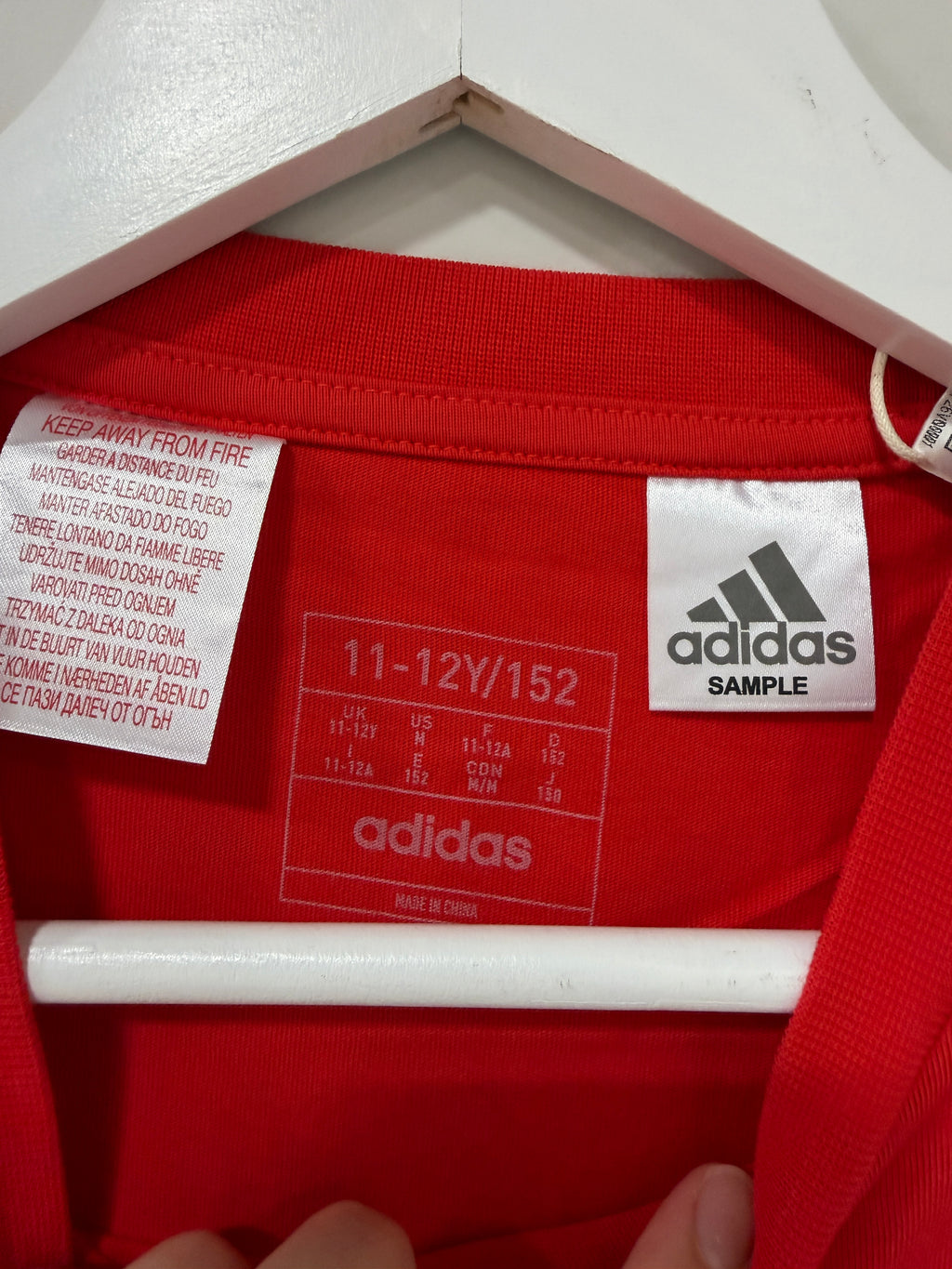 Adidas Switzerland T-Shirt Youth Size Medium Red