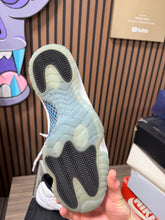 Load image into Gallery viewer, Air Jordan 11 Retro 'Legend Blue' 2014 Sz 12
