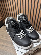 Load image into Gallery viewer, Fila Cage Mid Sneaker Size 12
