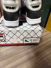 Load image into Gallery viewer, Fila Cage Mid Sneaker Size 12
