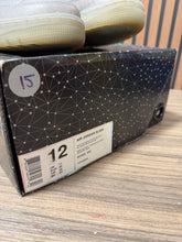 Load image into Gallery viewer, Common Projects 1757 Green/White Sz 12/45
