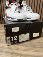 Load image into Gallery viewer, Jordan 8 Retro Bugs Bunny (2013) Sz 12
