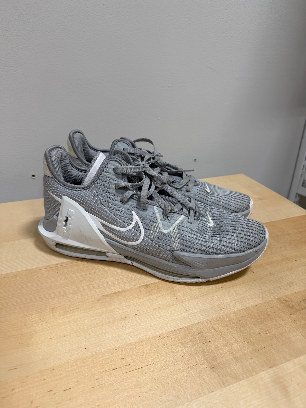 Nike LeBron Witness 6 TB 'Wolf Grey' Sz 13