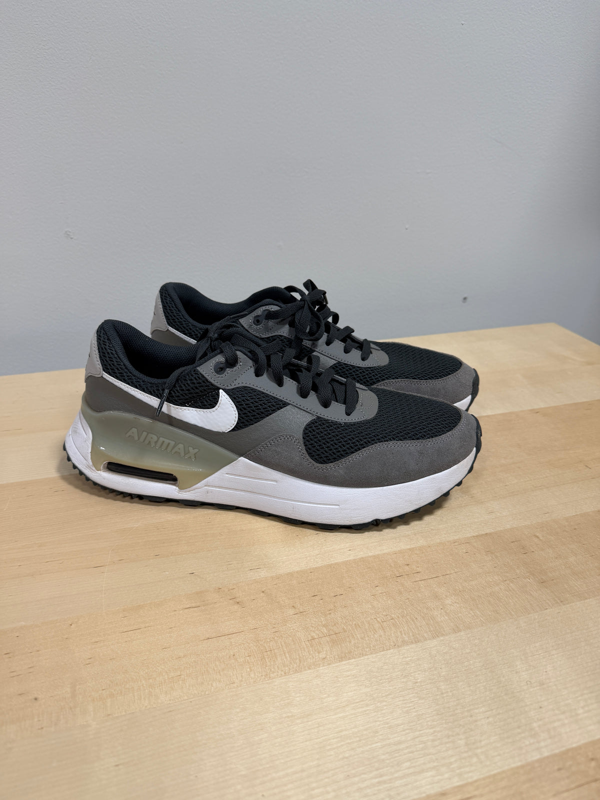 Nike Air Max SYSTM Sz 12