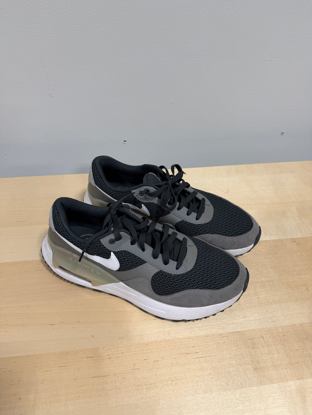 Nike Air Max SYSTM Sz 12