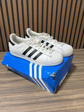 Load image into Gallery viewer, Adidas Superstar White/Black Sz 12

