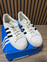 Load image into Gallery viewer, Adidas Superstar White/Black Sz 12
