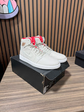 Load image into Gallery viewer, Jordan 1 Retro High Nouveau Medium Beige 2016 Sz 12
