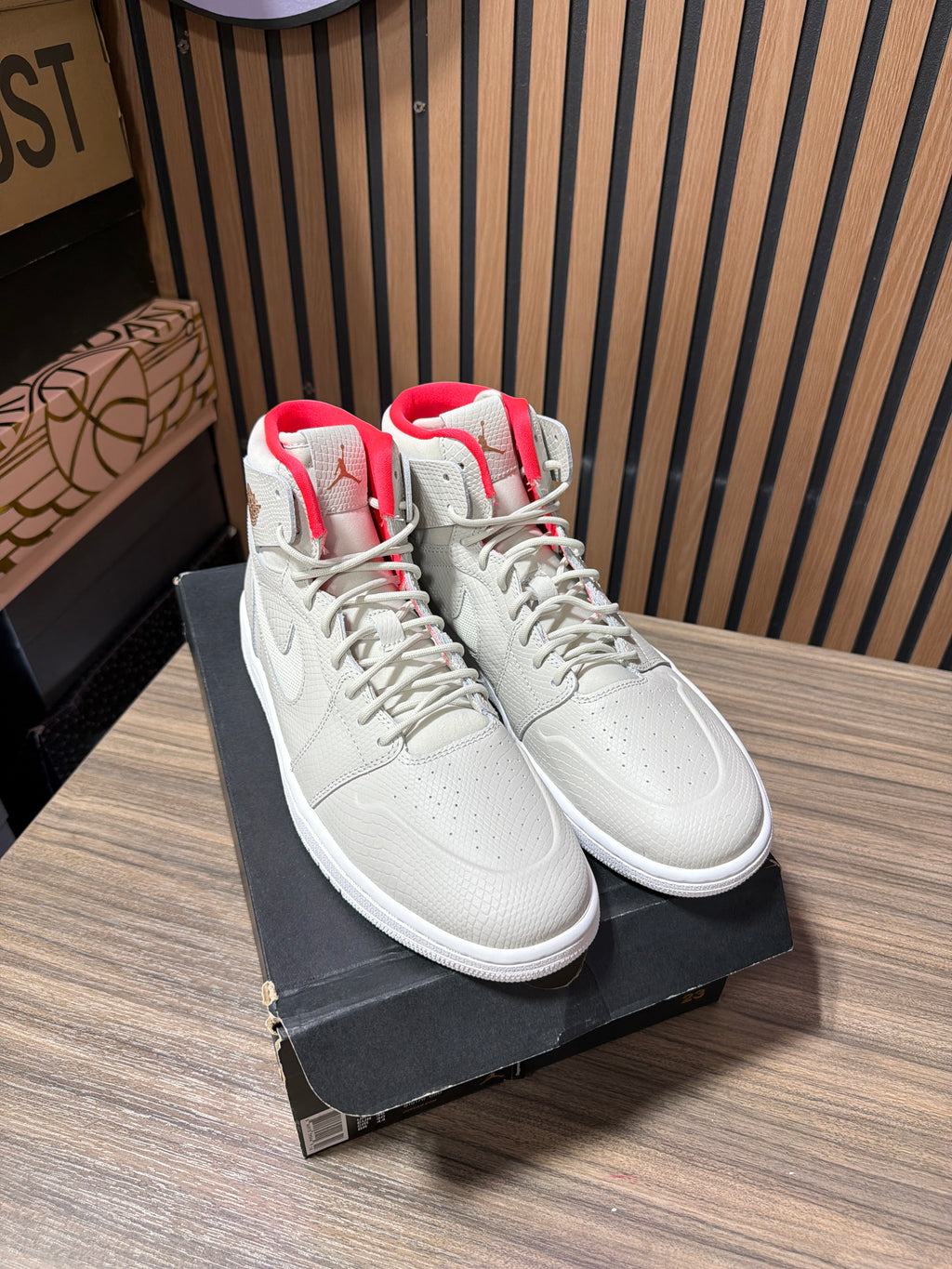 Jordan 1 Retro High Nouveau Medium Beige 2016 Sz 12