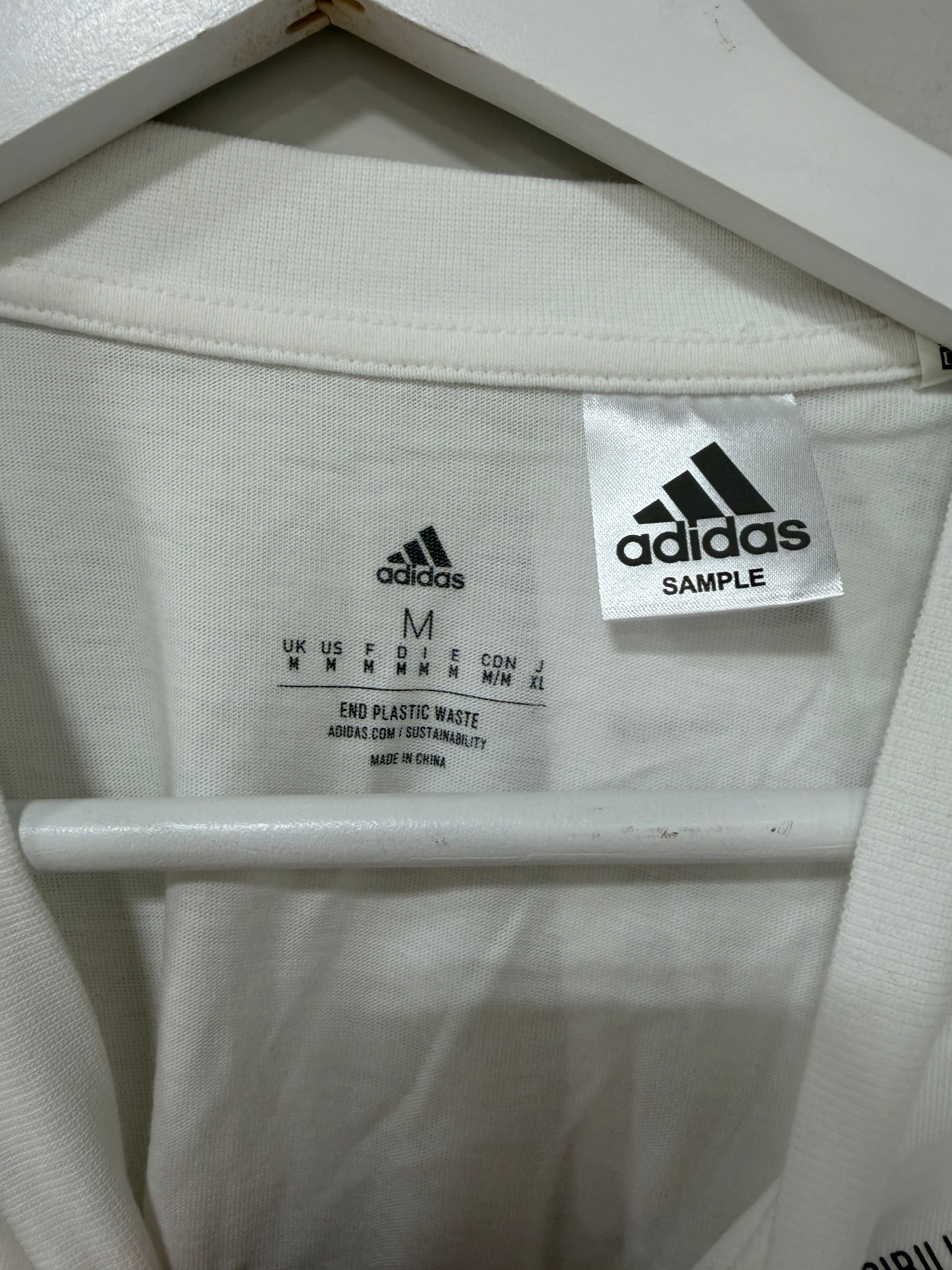 adidas 3-Stripes Graphic T-Shirt Size Medium