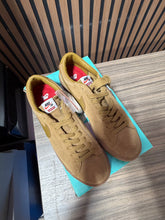 Load image into Gallery viewer, Nike Supreme x SB Blazer Low GT 'Golden Beige' Sz 12
