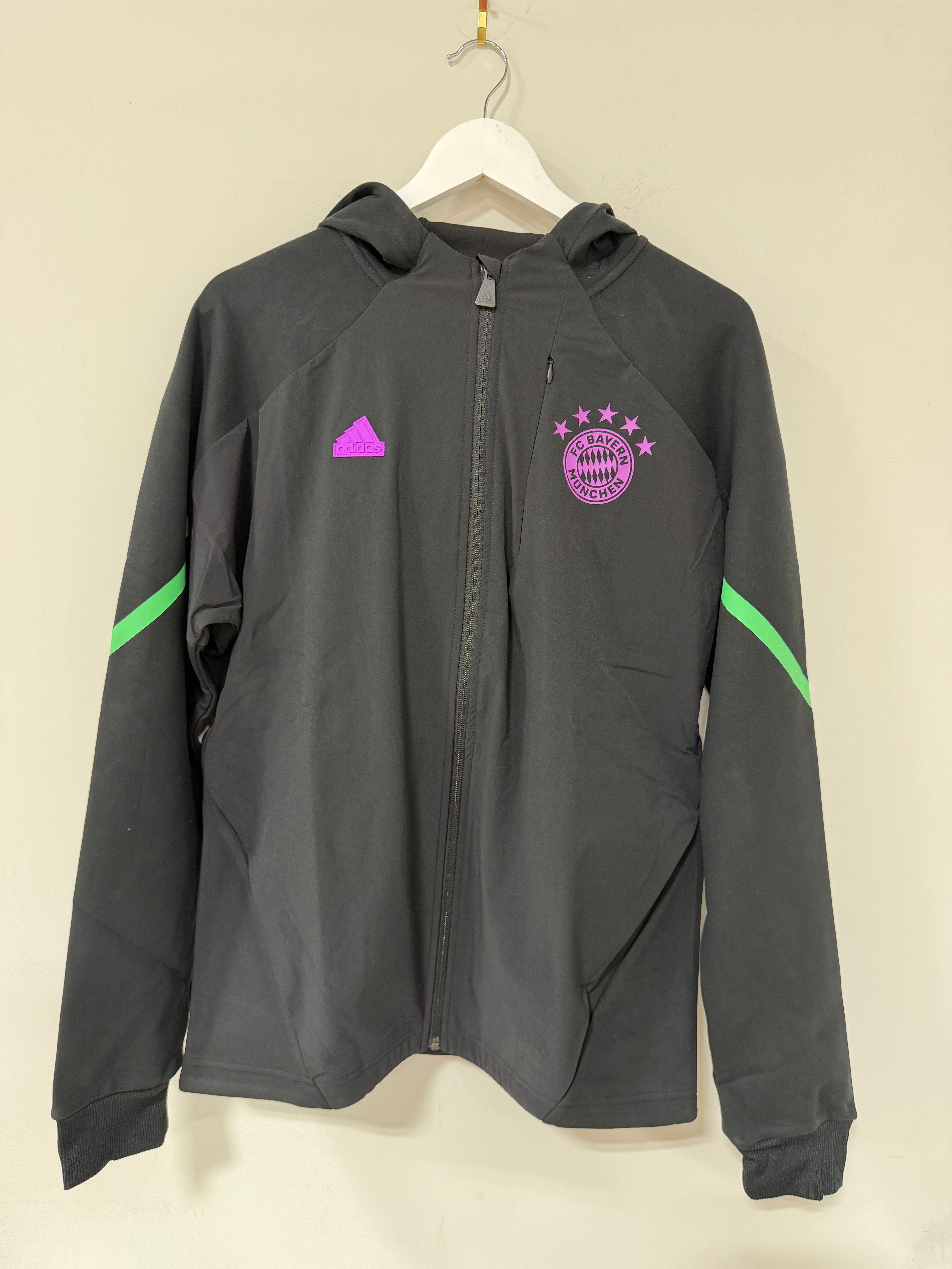 Adidas Bayern Munich Gameday Soccer Full-Zip Hoodie Men’s Size Medium